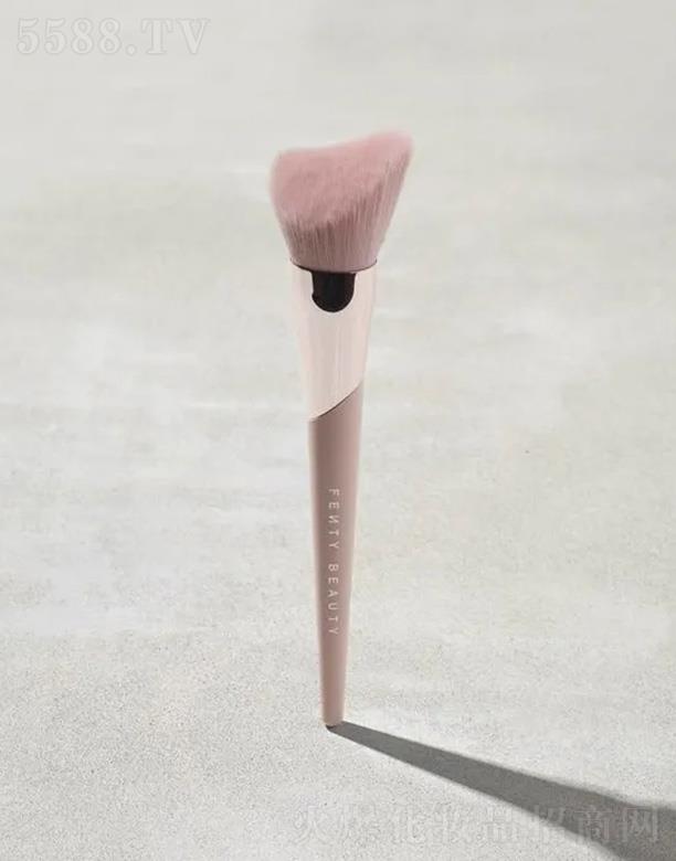 ·܎ˮyƷ(Ϻ)޹˾Fenty BeautyĘa݆֮ˢ190 沿