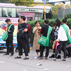 ֻƴM(jn)ȡڳԽ쾫Ӣ