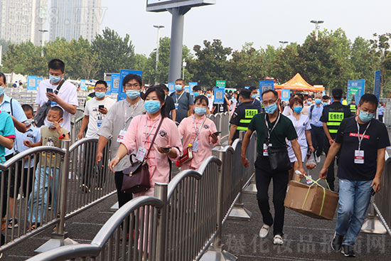 鄭州高端美業(yè)博覽會歷屆精彩回顧 鄭州高端美業(yè)博覽會歷屆精彩回顧