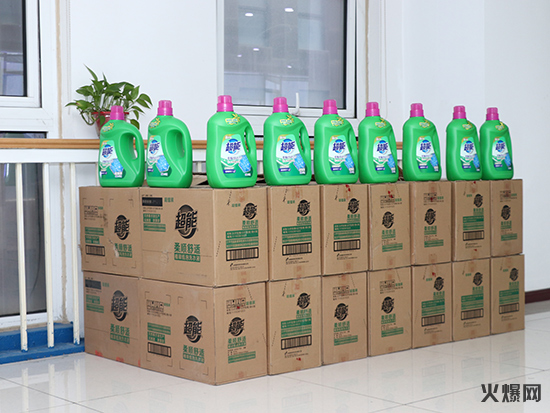 致愛三八女神節(jié),火爆網(wǎng)派發(fā)女神專屬禮物 致愛三八女神節(jié),火爆網(wǎng)派發(fā)女神專屬禮物