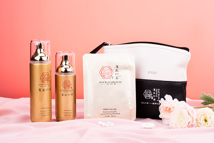 漢王珍草瑩潤活氧補水三件套 漢王珍草瑩潤活氧補水三件套