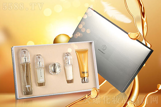 南極美姬透亮幻彩美顏套 南極美姬透亮幻彩美顏套