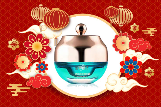 春風舞春曉,玉兔滿街跑!奧芭黎祝您心想事成萬事興! 春風舞春曉,玉兔滿街跑!奧芭黎祝您心想事成萬事興!