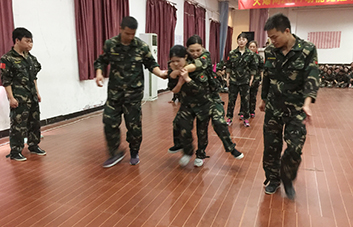 XƱOޣ@һ·҂AƯ