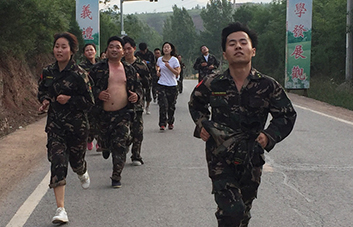 ͽ15w(yn)L(zhng)·ĥZѪԻ